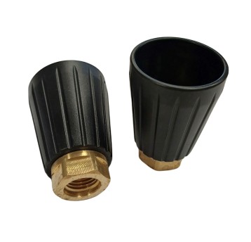 GNIAZDO DYSZY Z OSŁONĄ